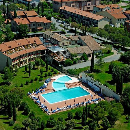 Hotel Palazzuolo Сан-Куйрико-д'Орча Экстерьер фото