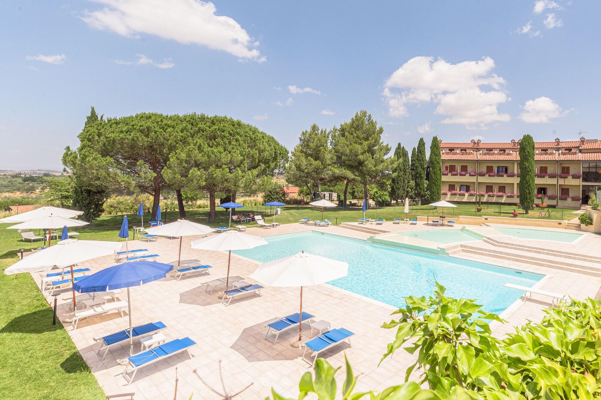Hotel Palazzuolo Сан-Куйрико-д'Орча Экстерьер фото