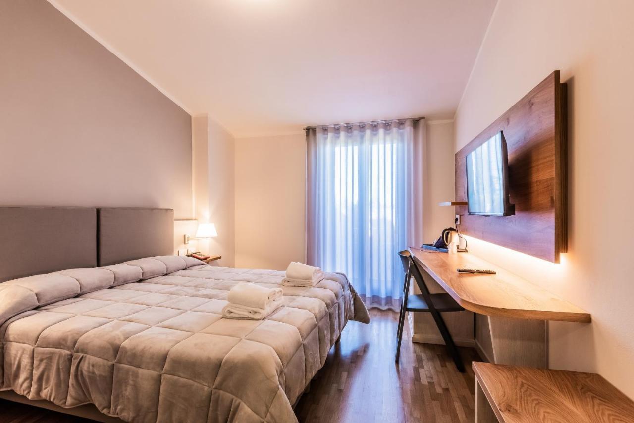 Hotel Palazzuolo Сан-Куйрико-д'Орча Экстерьер фото