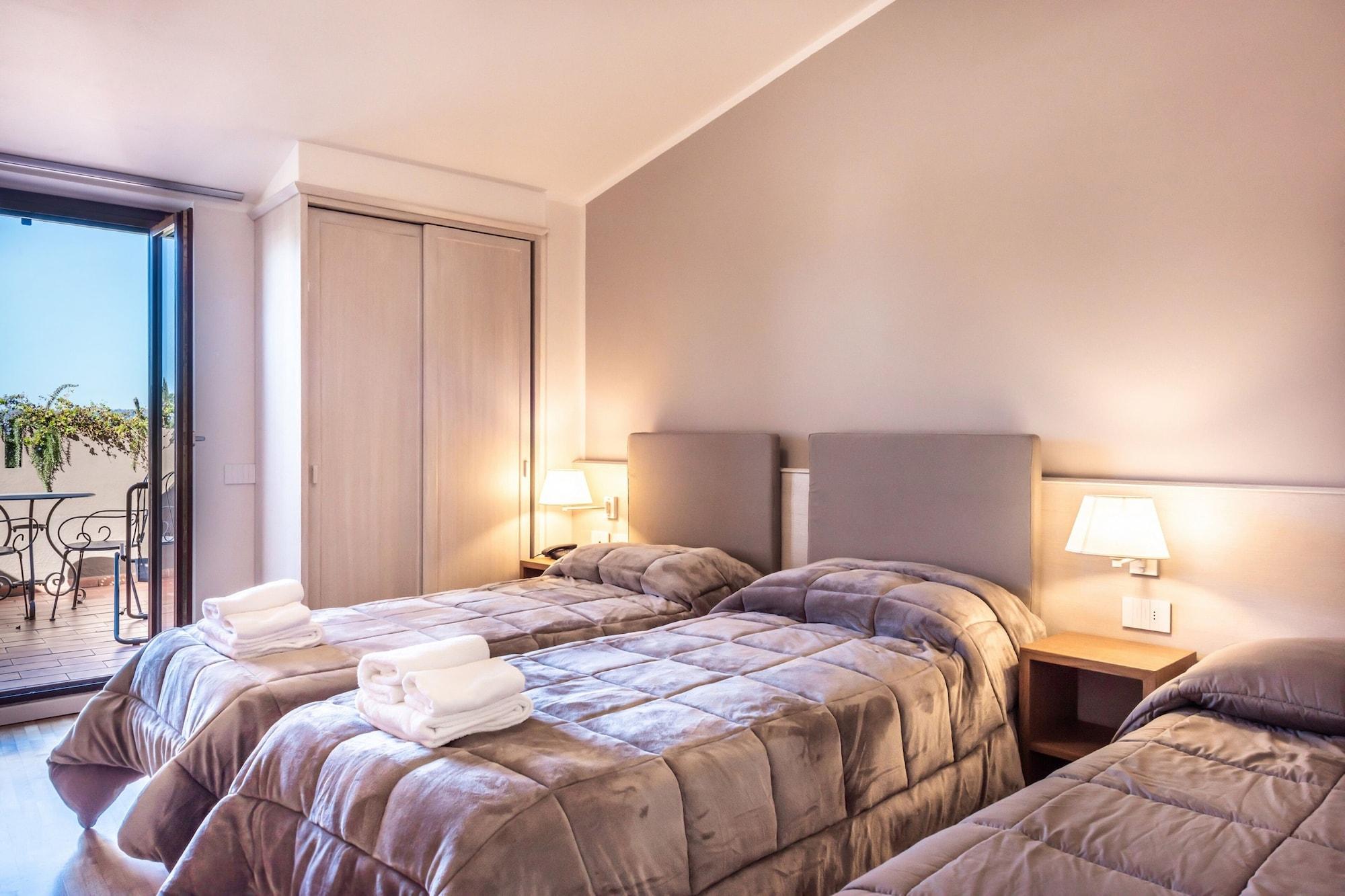 Hotel Palazzuolo Сан-Куйрико-д'Орча Экстерьер фото